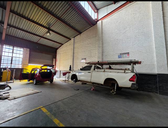 440M² WAREHOUSE TO LET IN WADEVILLE